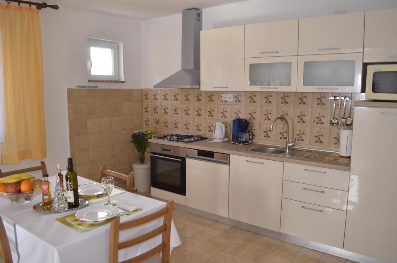 Apartment Ana Kastel Sucurac Luaran gambar