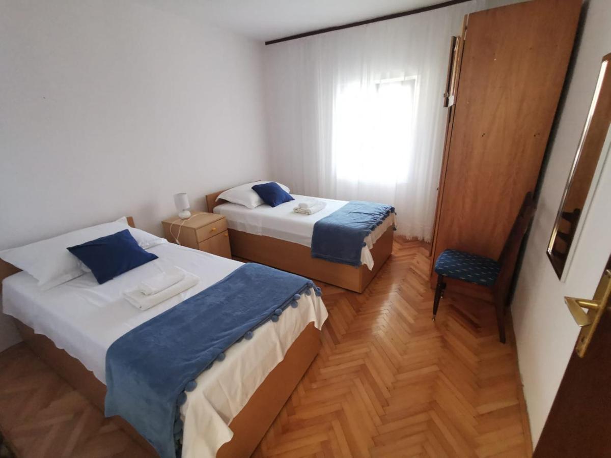 Apartment Ana Kastel Sucurac Luaran gambar