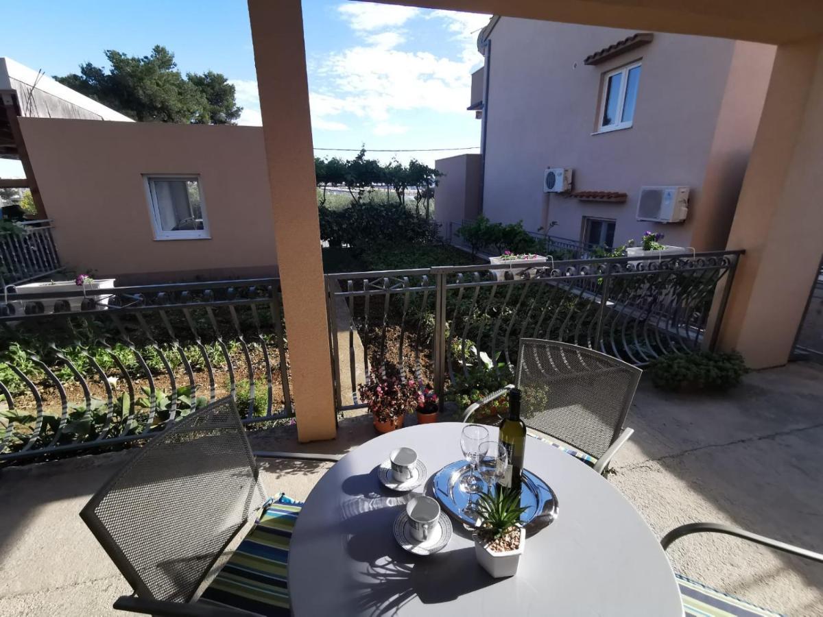 Apartment Ana Kastel Sucurac Luaran gambar
