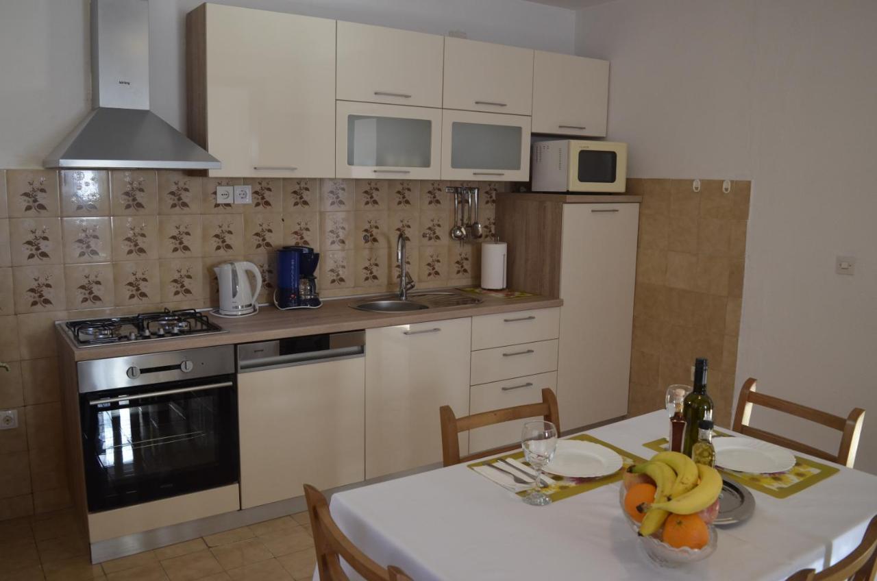 Apartment Ana Kastel Sucurac Luaran gambar