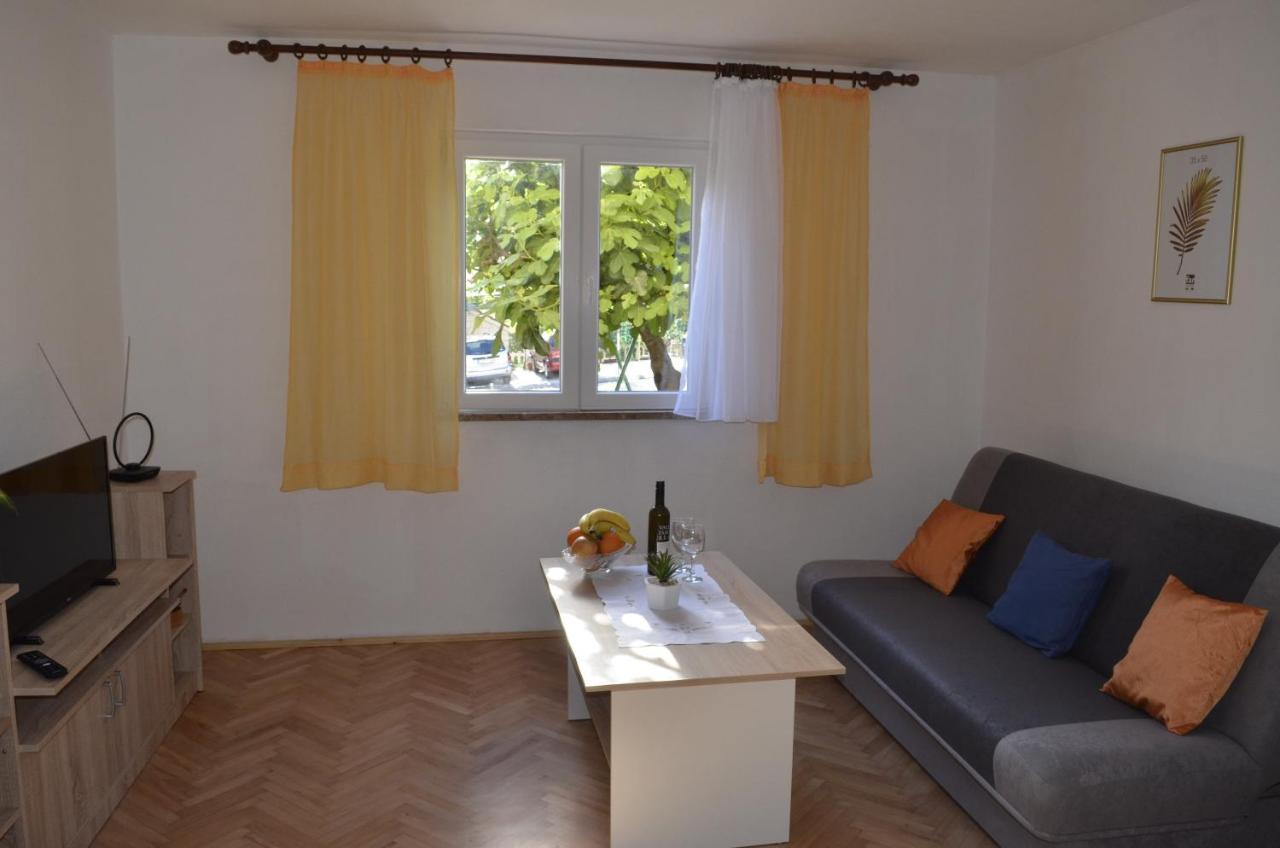 Apartment Ana Kastel Sucurac Luaran gambar