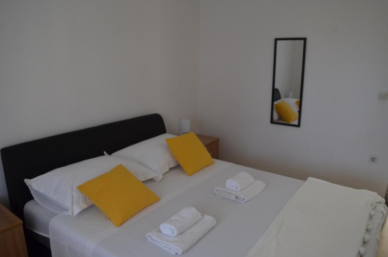 Apartment Ana Kastel Sucurac Luaran gambar